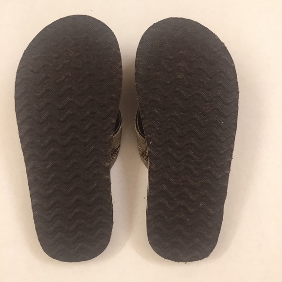 Max + Jake Flip-Flops - Picture 2 of 3